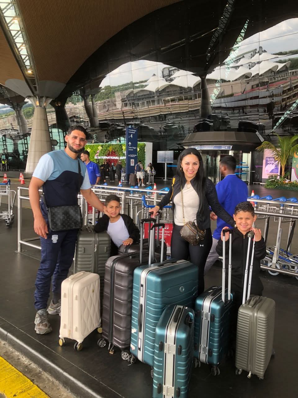 Pelanggan Tiba di KLIA